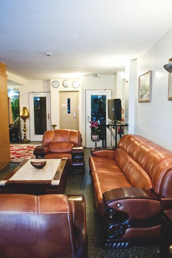 Rugs Hotel Duesseldorf Ngoại thất bức ảnh