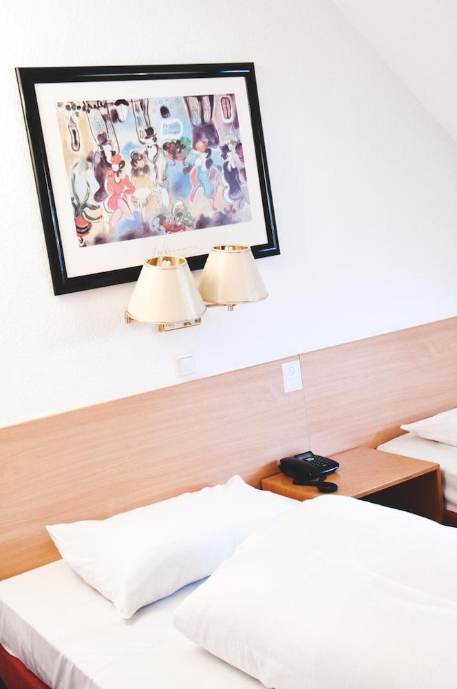 Rugs Hotel Duesseldorf Ngoại thất bức ảnh