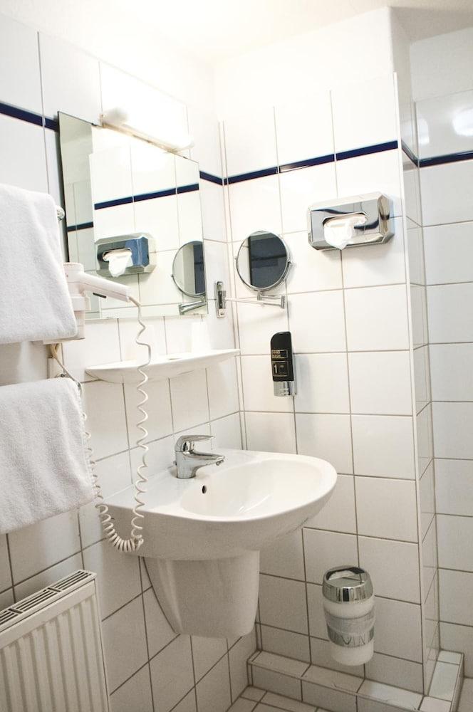 Rugs Hotel Duesseldorf Ngoại thất bức ảnh