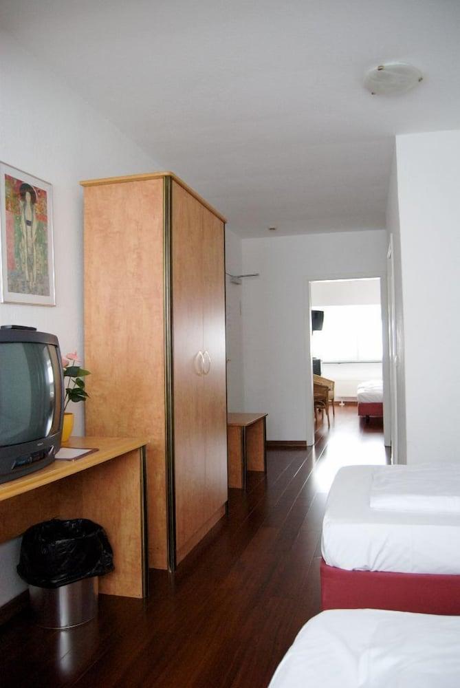 Rugs Hotel Duesseldorf Ngoại thất bức ảnh