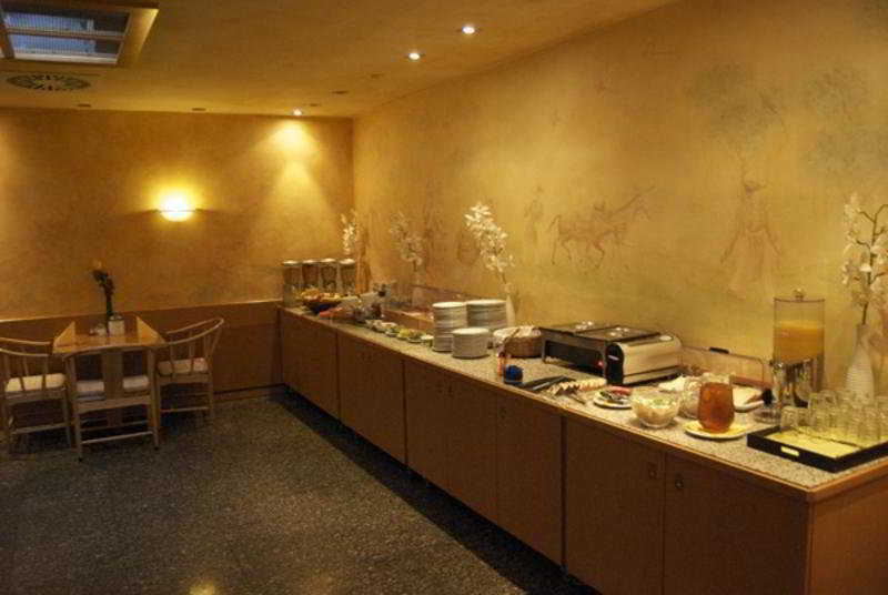 Rugs Hotel Duesseldorf Ngoại thất bức ảnh