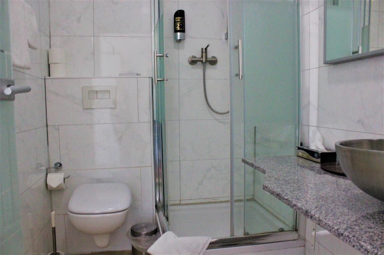 Rugs Hotel Duesseldorf Ngoại thất bức ảnh