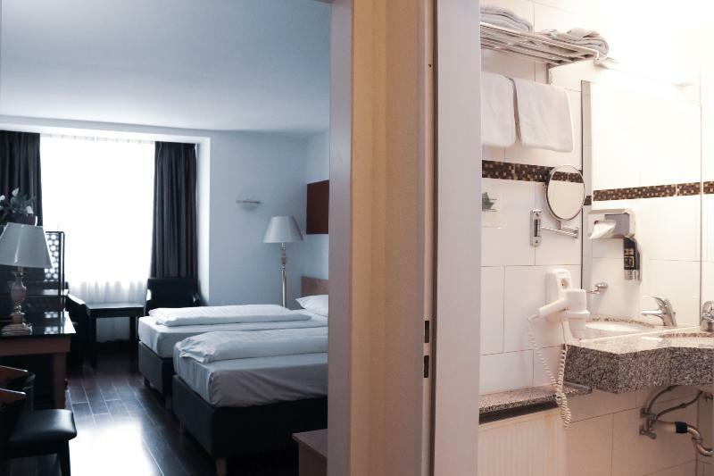 Rugs Hotel Duesseldorf Ngoại thất bức ảnh